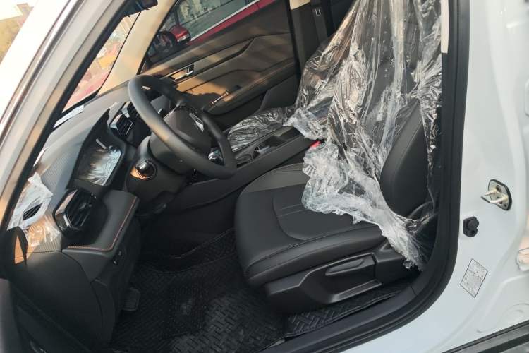 Used Dongfeng Aeolus Yixuan 2025 1.5L Automatic Luxury Version
