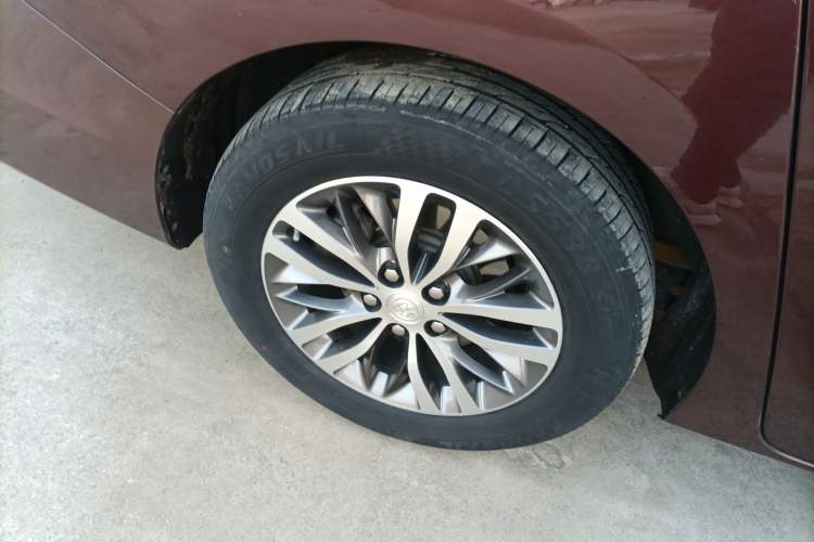 Used Buick GL8 2022 ES Landtrek 653T Comfort Edition