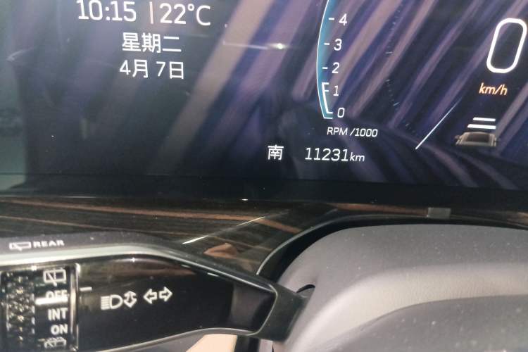 Used Cadillac XT5 2025 2.0T Prestige Version Odometer Close Up