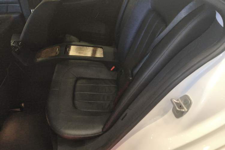 Used Mercedes-Benz CLS 2012 CLS 300 CGI Left Rear Seat