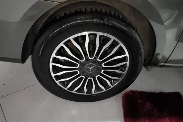 Used Mercedes-Benz V-Class 2017 V 260 Avantgarde Edition