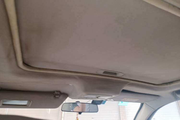 Used Lifan Auto X60 2012 Discovery Edition 1.8L Manual Luxury Model
