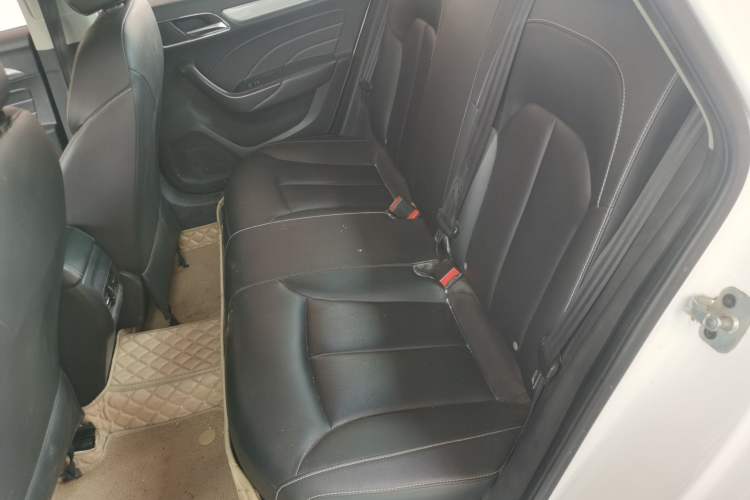 Used Roewe i6 New Energy 2017 45T Hybrid Connect & Smart Enjoyment Edition