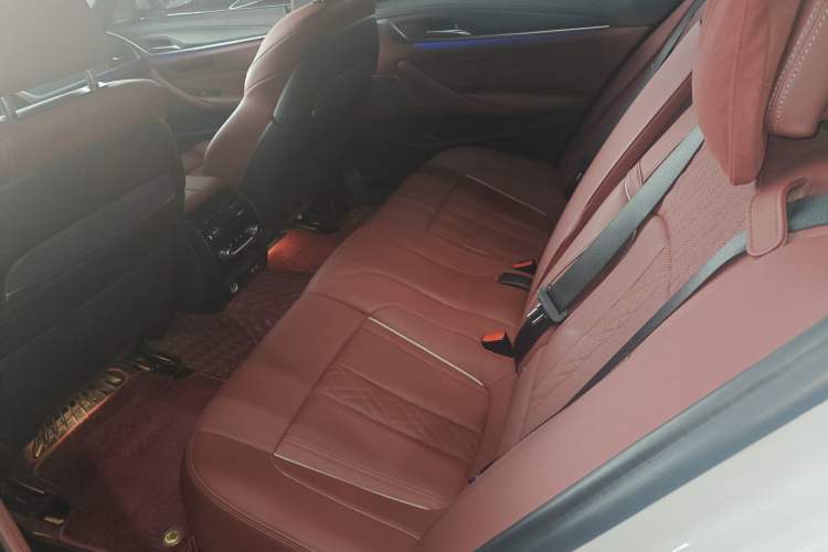 Used BMW 5 Series 2023 530Li Luxury Edition M Sport Package