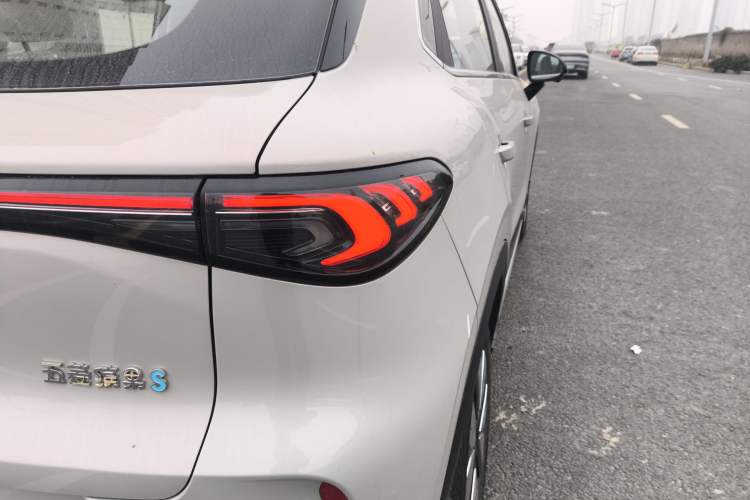 Used Wuling Bingo S 2025 Model 325km Deluxe Edition
