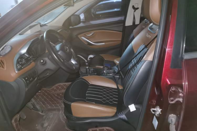 Used Soueast DX7 2017 1.5T Manual Luxury Model Left Front Seat