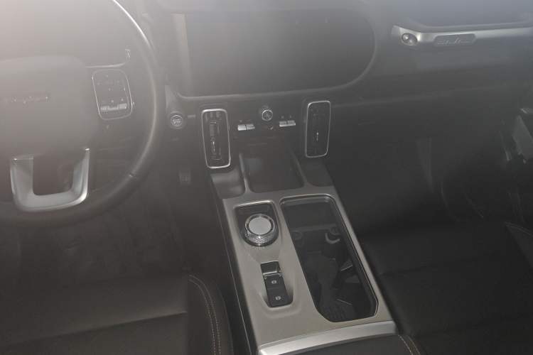 Used Haval DARGO 2024 2.0T DCT Chinese Rural Dog Edition Audio And AC Panel