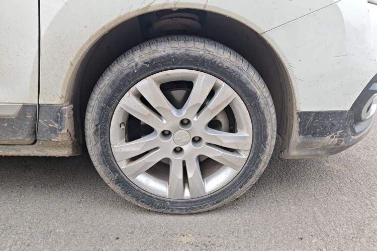 Used Peugeot 3008 2016 1.6THP Automatic Classic Edition