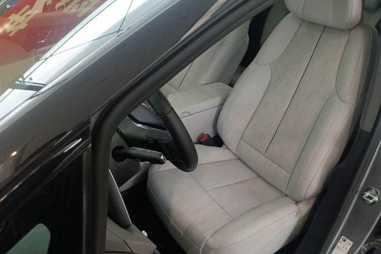 Used Cadillac OPTIQ 2024 Four-Wheel Drive Long-Range Version
