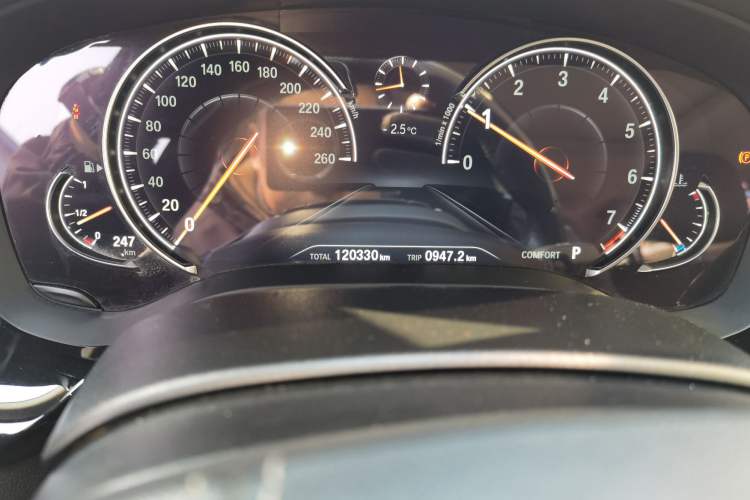 Used BMW 5 Series 2018 525Li Luxury Package