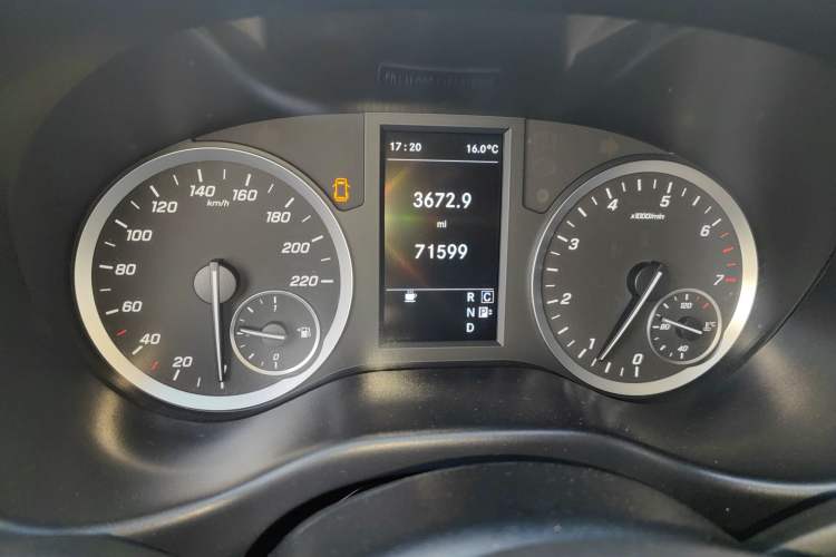 Used Mercedes-Benz Vito 2018 2.0T Business Version China V Emission Standard