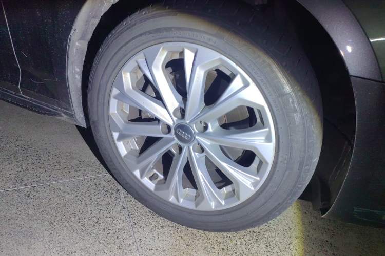 Used Audi A4L 2019 40 TFSI Ambition China VI
