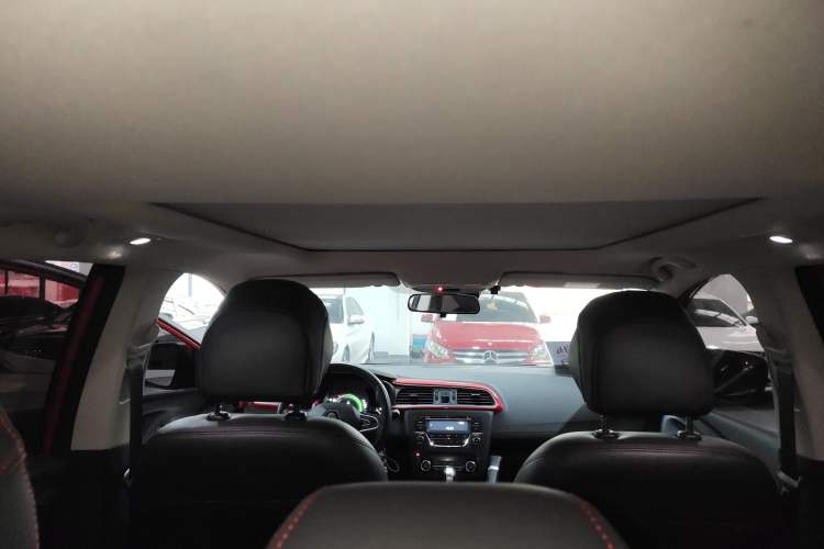 Used Renault Kadjar 2017 2.0L Two-Wheel Drive Comfort Edition
