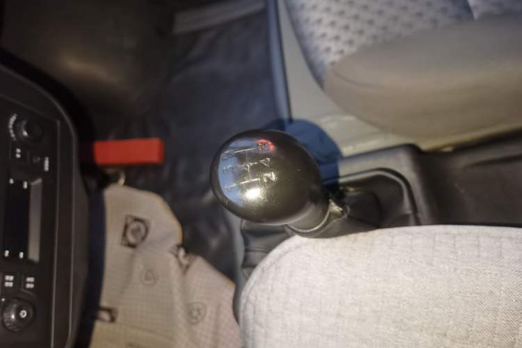 Used Wuling Zhiguang 2015 1.2L Practical LS-I Model