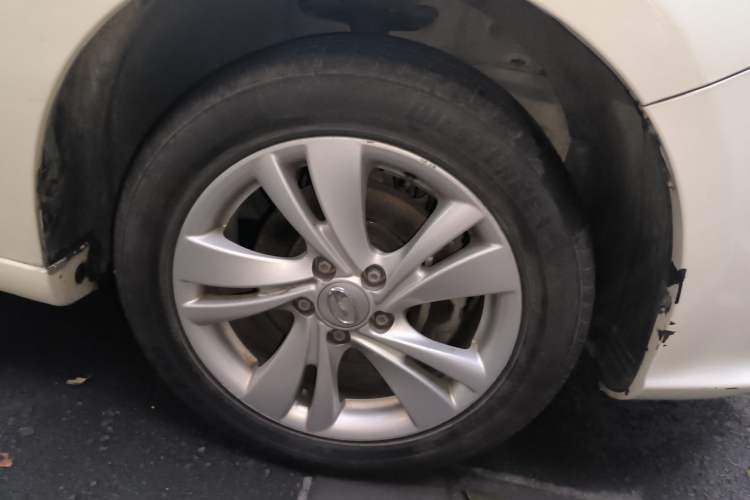 Used GAC Trumpchi GA3S Vision 2014 1.6L Manual Luxury ESP Version
