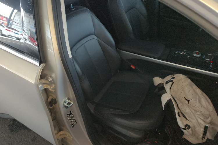 Used Wuling Xingguang 2024 Co-Creation Edition 510 Advanced Model
