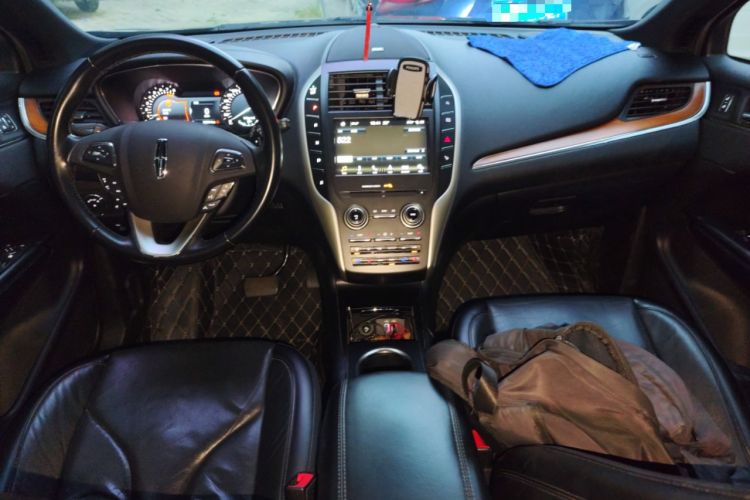 Used Lincoln MKC 2019 2.0T Two-Wheel-Drive Zunya Version China V Emission Standard