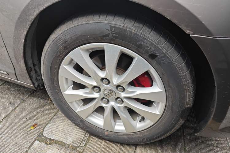 Used Buick LaCrosse 2013 2.4L SIDI Leading Comfort Version