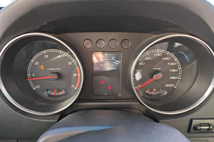 Used BAIC Off-Road BJ40 2016 40L 2.3T Automatic All-Wheel Drive Premium Edition Instrument Cluster