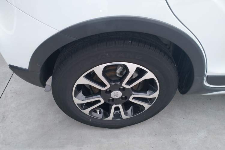 Used Geely Auto Vision X3 2017 1.5L Automatic Elite Model
