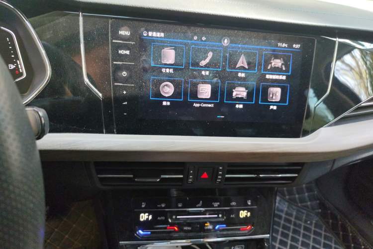 Used Volkswagen Passat 2020 330TSI Luxury Edition China VI
