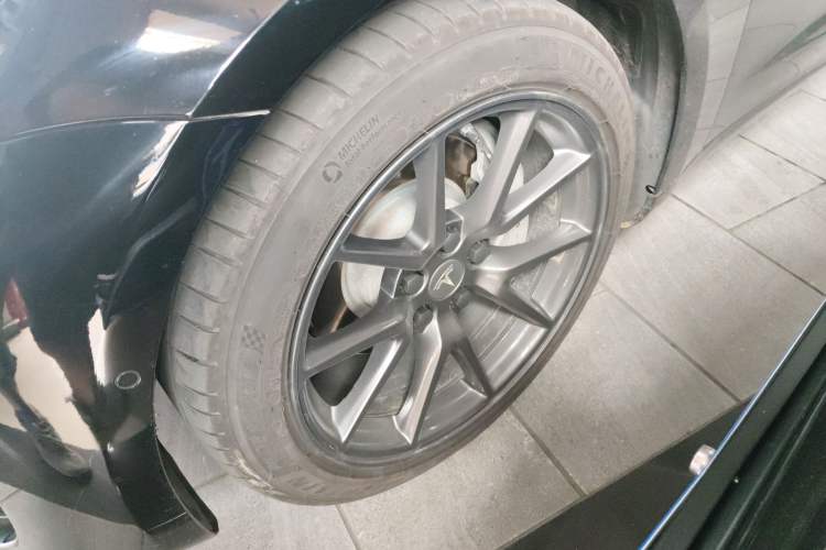 Used Tesla Model 3 2021 Standard Range Rear-Wheel Drive Upgraded Version 3D6 Exterior 4