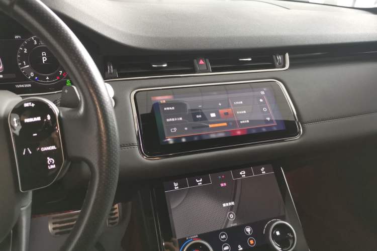 Used Land Rover Range Evoque 2020 249 PS R-DYNAMIC SE Sport Technology Edition Audio And AC Panel