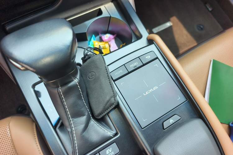 Used Lexus ES 2020 300h Premier Edition Vehicle Key