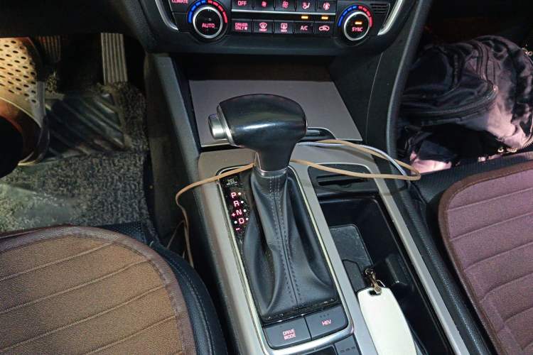 Used Kia K5 New Energy 2018 2.0L ZhiZun Edition
