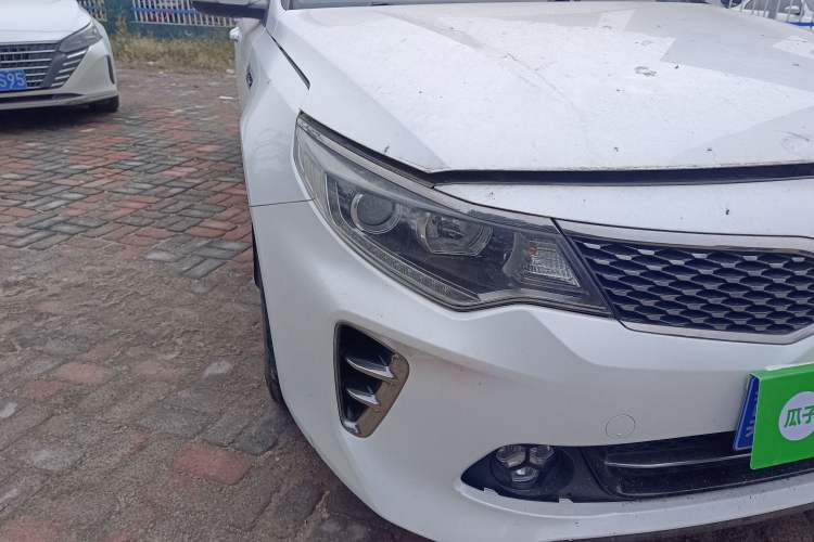 Used Kia K5 2016 1.6T Automatic LUX Right Front Headlight