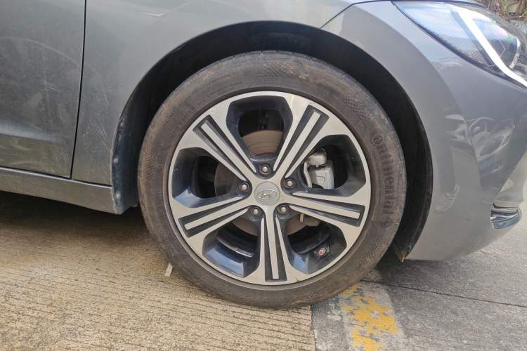 Used Hyundai Elantra (6th Generation / Lingdong) 2019 1.4T Dual-Clutch Xuan Dong · Dynamic Model