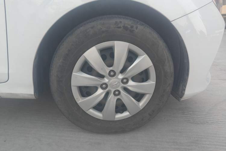 Used Hyundai Verna (older generation) 2017 1.4L Manual Refreshed Version China V Standard
