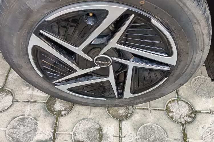 Used Roewe D6 2025 450 km Premium Edition