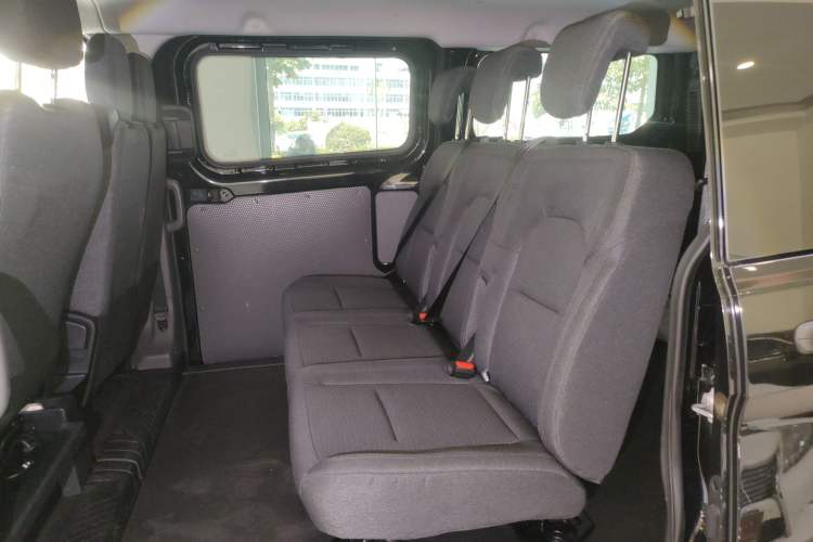 Used Ford Transit 2023 2.0T Gasoline Automatic Multi-Function Commercial Vehicle Short Wheelbase Low Roof 5/6 Seats