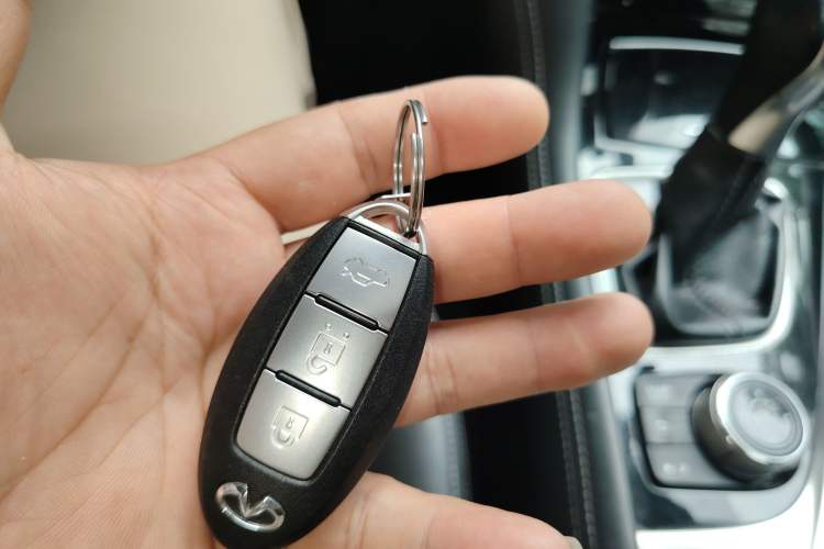 Used Infiniti Q50L 2016 2.0T Enjoyment Edition Vehicle Key