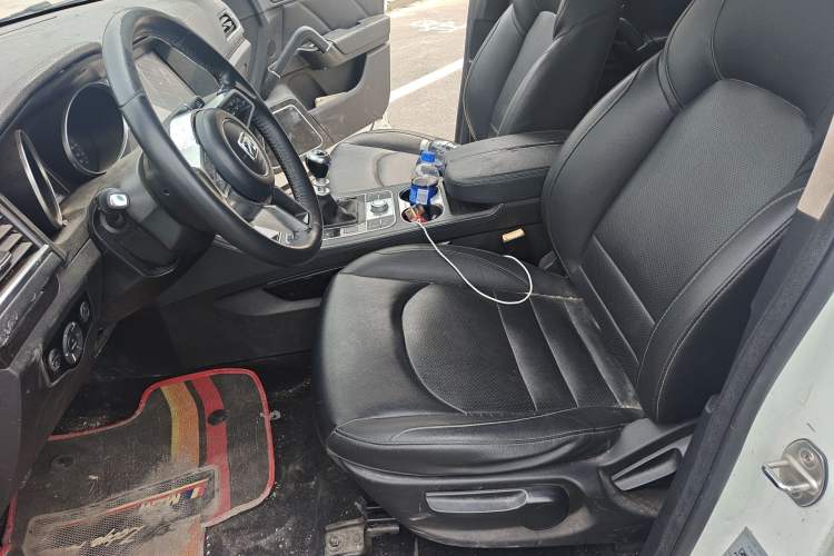 Used Zotye T600 2016 Sports Edition 1.5T Manual Luxury Model Left Front Seat