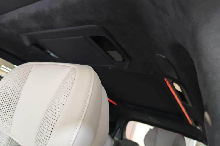 Used Zeekr 009 2024 Six-Seat Executive Version 4WD 108 kWh Headliner