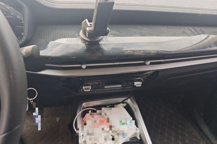 Used Wuling Jiachen 2022 1.5L Manual Enjoyment Elite Model
