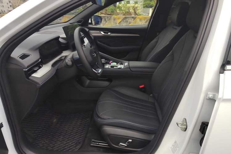 Used Geely Auto Preface 2026 Model Oriental Yao 1.5TD Kunlun Edition