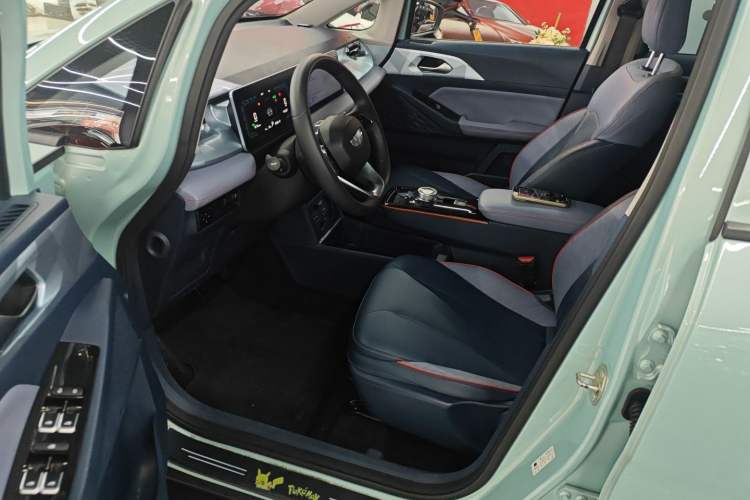 Used Geometry E Firefly 2023 320KM Cute & Handsome Tiger 5 Seats Left Front Seat