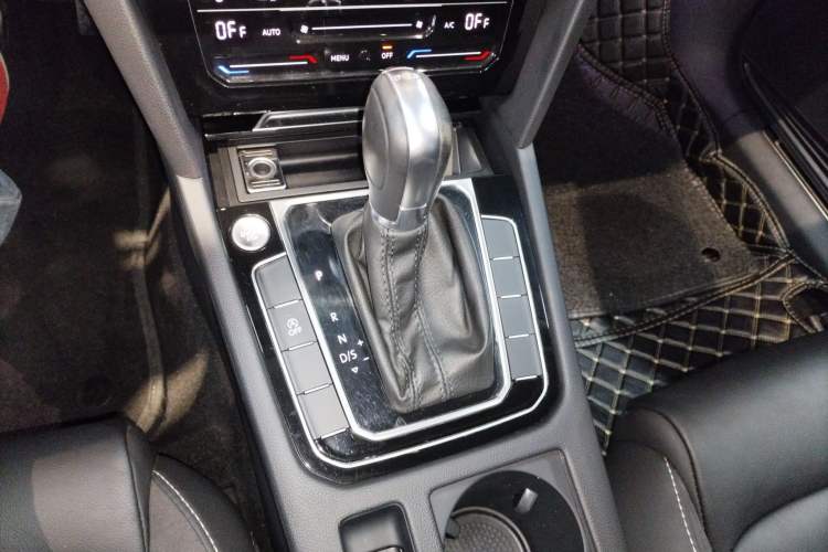 Used Volkswagen Magotan 2020 330TSI DSG Leading Model Gear Lever