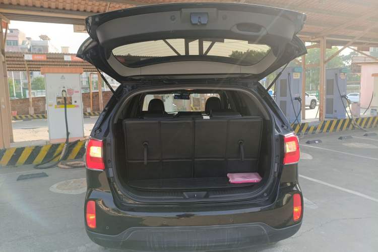 Used Kia Sorento 2013 2.4L 7-Seater Gasoline Luxury Version China IV Standard
