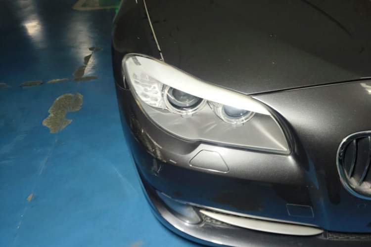 Used BMW 5 Series 2012 523Li Luxury Model
