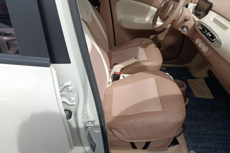 Used Wuling Hongguang MINIEV 2025 Four-Door Version Advanced Edition