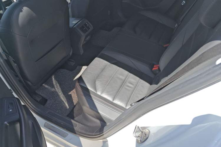 Used Volkswagen Bora 2019 Revised Version 280TSI DSG Luxury Edition China VI Standard Left Rear Seat