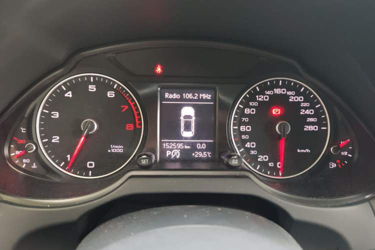 Used Audi Q5 2016 40 TFSI Comfort Model