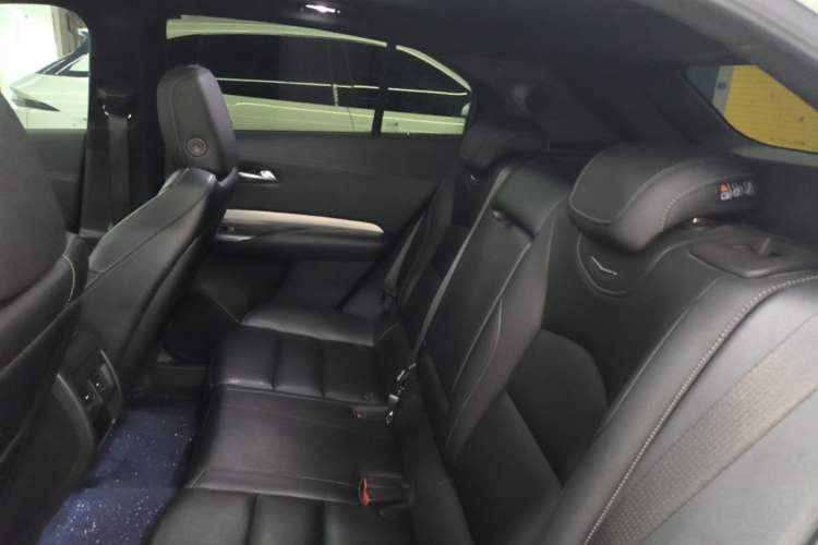 Used Cadillac XT4 2018 28T Two-Wheel Drive Leading Version Left Rear Seat