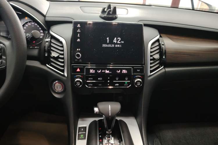 Used Honda Avancier 2017 240TURBO Two-Wheel Drive Elite Edition