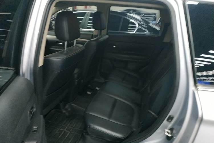 Used Mitsubishi Outlander (Import) 2014 2.4L 4x4 Deluxe Value Edition 7 Seats
