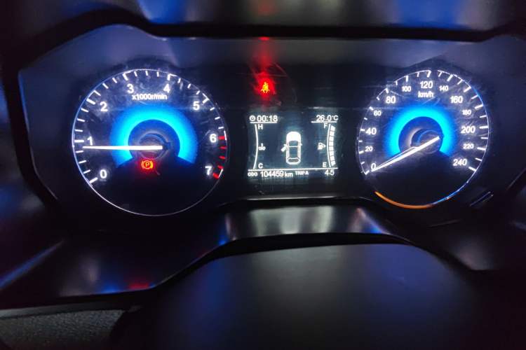 Used Dongfeng Fengon 580 2017 1.5T Manual Luxury Model
